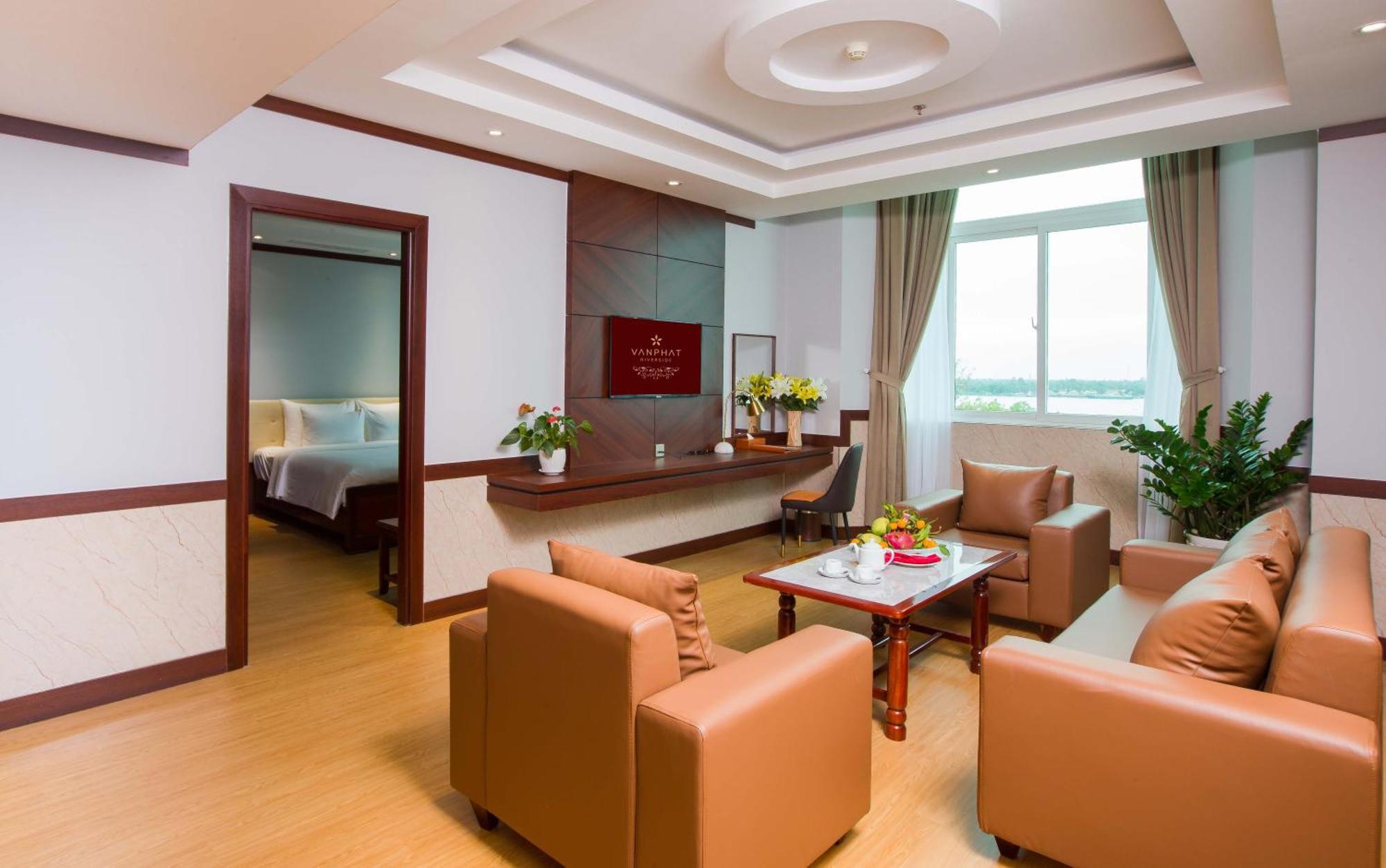 Van Phat Riverside Hotel Can Tho Room photo